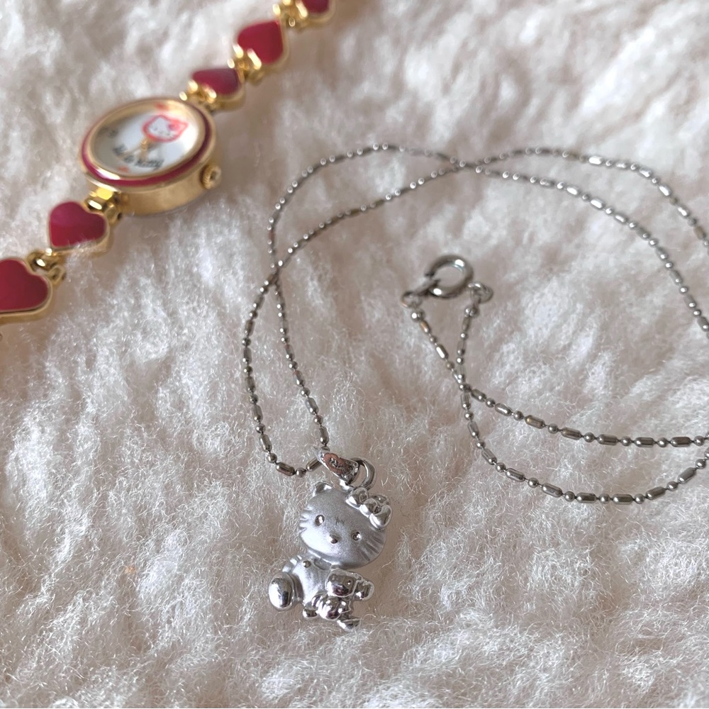π 18k white gold Hello Kitty pendant necklace - Picture 2 of 5
